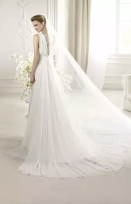 свадебное платье с кружевной спинкой San Patrick Azalea